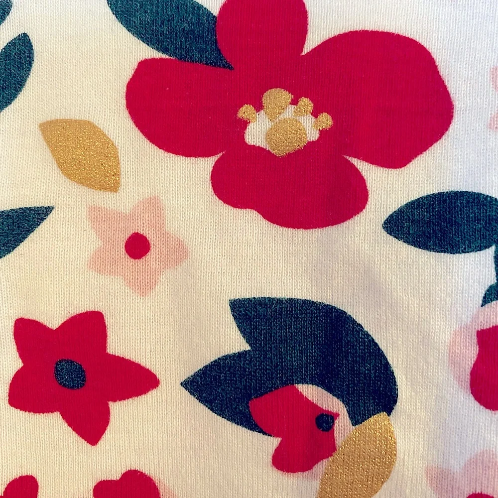 Long-Sleeve Christmas Onesie. Newborn size. - Picture 4 of 5